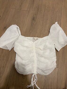 Wayf White Ruched Drawstring Puff-Sleeve Crop Top